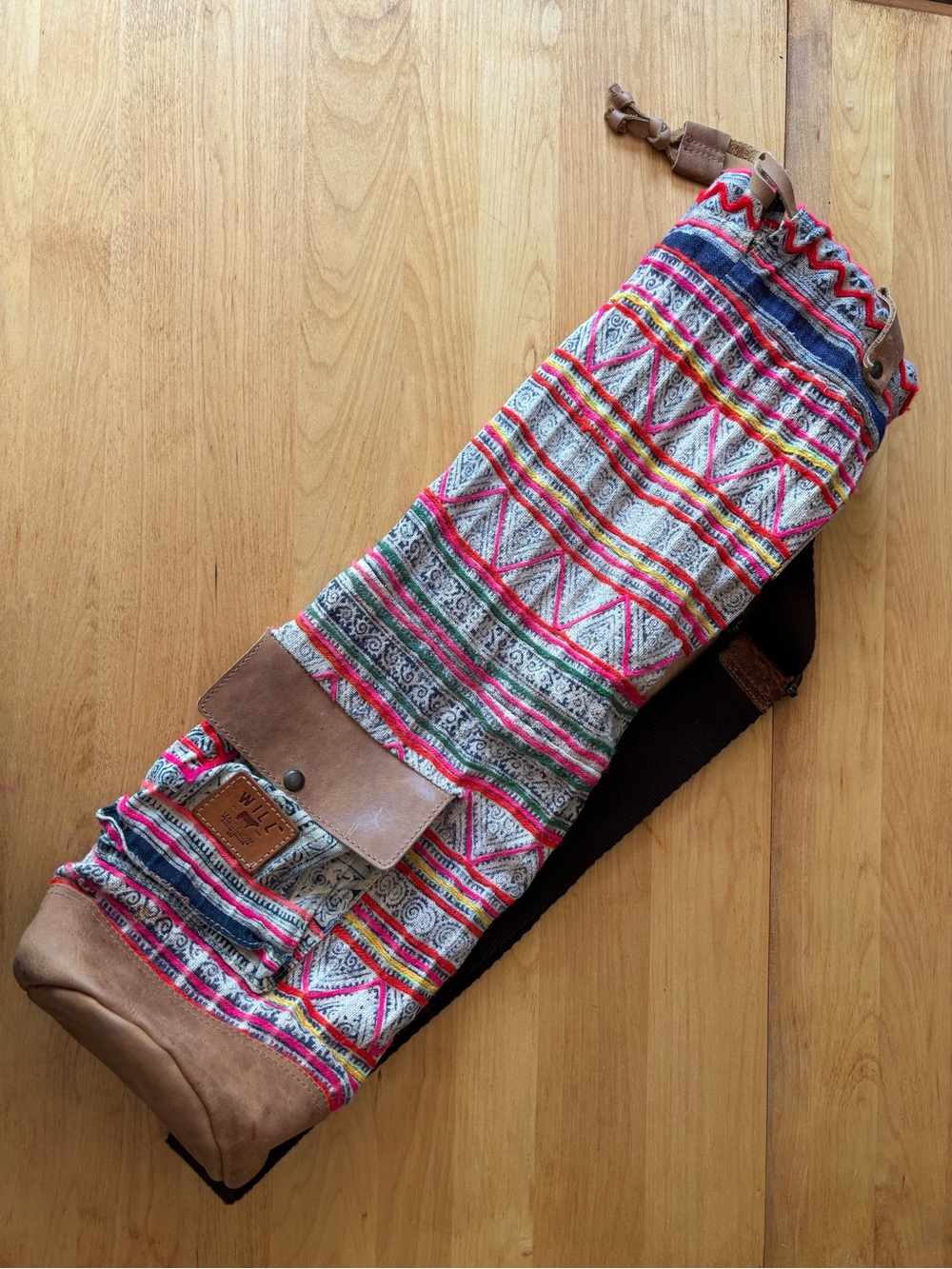 Will Leather Goods Leather and Multicolored Yoga Bag with canvas strap